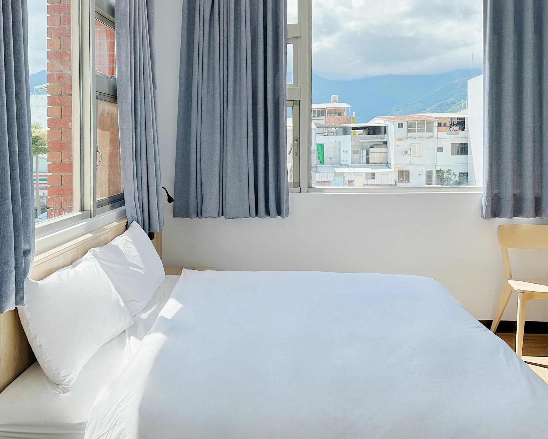 biao-zhun-large-bed-room