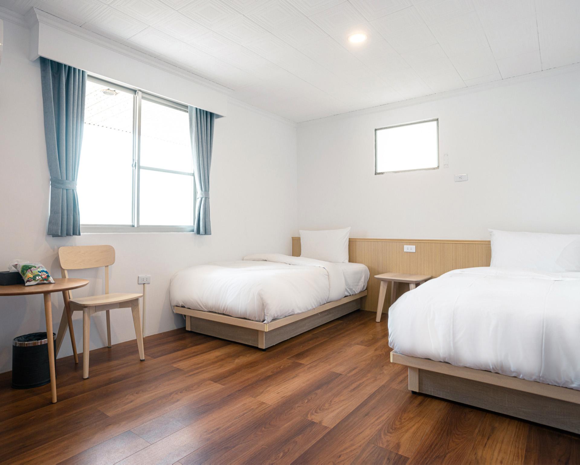 biao-zhun-twin-bed-room